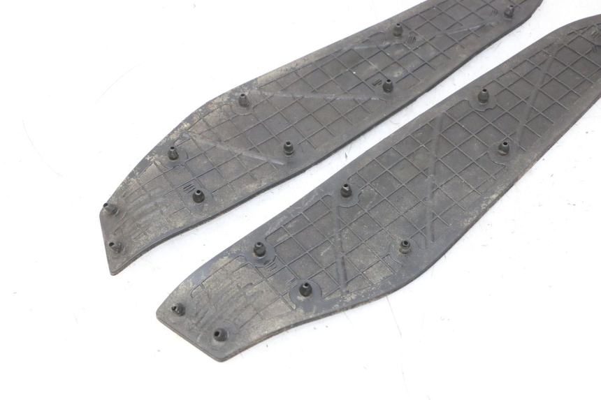 photo de TAPIS MARCHE PIED YAMAHA X-MAX XMAX 250 (2006 - 2009)