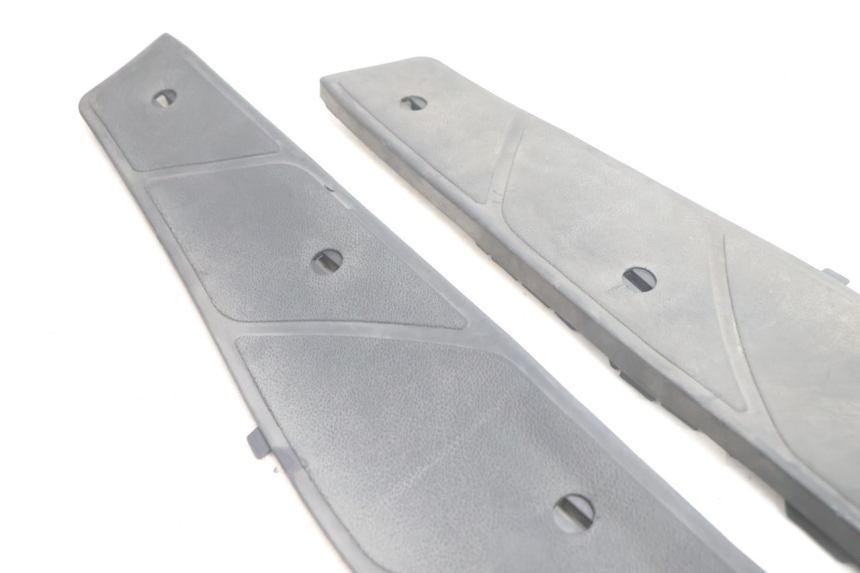 photo de TAPIS MARCHE PIED PIAGGIO X9 EVOLUTION 125 (2003 - 2007) - Détail de la pièce