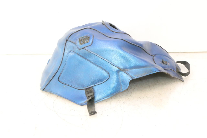 photo de TAPIS DE RESERVOIR YAMAHA TDM ABS 900 (2002 - 2014) - Gros plan technique