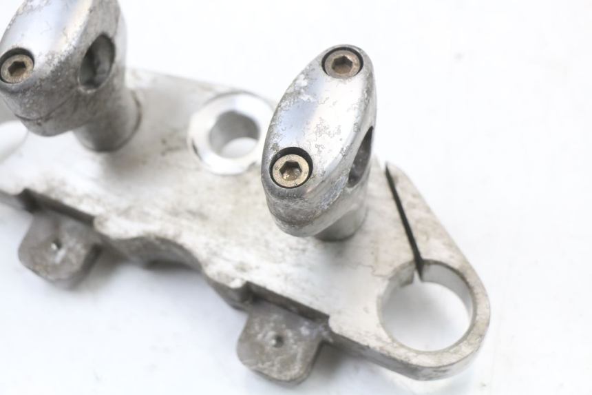 photo de TE FOURCHE SUPERIEUR HYOSUNG GV AQUILA 125 (2000 - 2004) - Gros plan technique