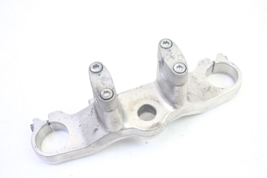 photo de TE FOURCHE SUPERIEUR SUZUKI BURGMAN EXECUTIVE ABS 650 (2006 - 2012) - Détail de la pièce