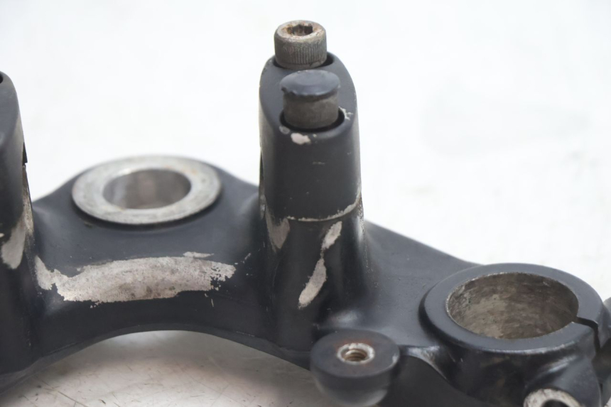 photo de TE FOURCHE SUPERIEUR HONDA CB TWO FIFTY 250 (1991 - 2002) - État de surface