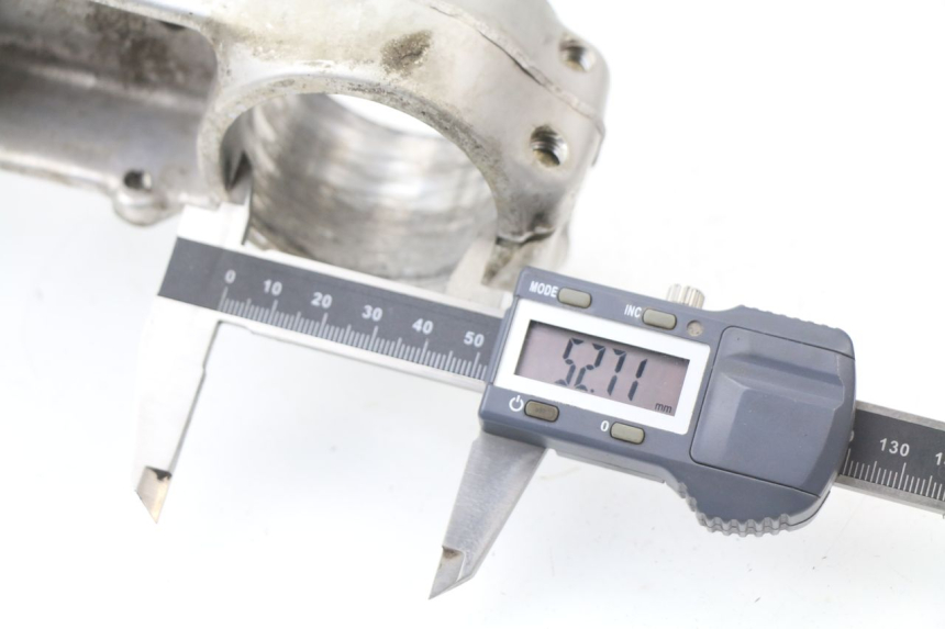 photo de TE FOURCHE SUPERIEUR HONDA CBR 929 RR FIREBLADE 900 (2000 - 2001) - Zoom état d’usage