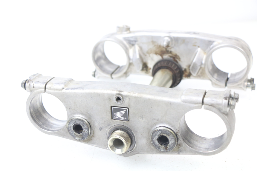 photo de TE FOURCHE SUPERIEUR HONDA CRF CR-F 450 (2005 - 2008)