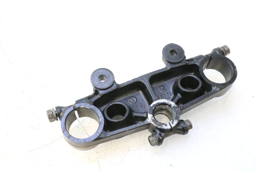 photo de TE FOURCHE SUPERIEUR SUZUKI DR S 600 (1985 - 1989) - Autre angle de vue