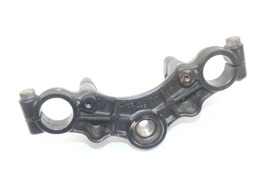 photo de TE FOURCHE SUPERIEUR SUZUKI GN 125 (1997 - 2000)