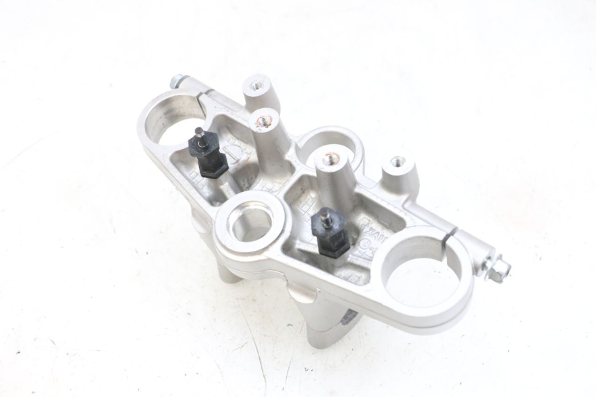 photo de TE FOURCHE SUPERIEUR SUZUKI GSF N BANDIT 600 (1996 - 1999) - Zoom état d’usage