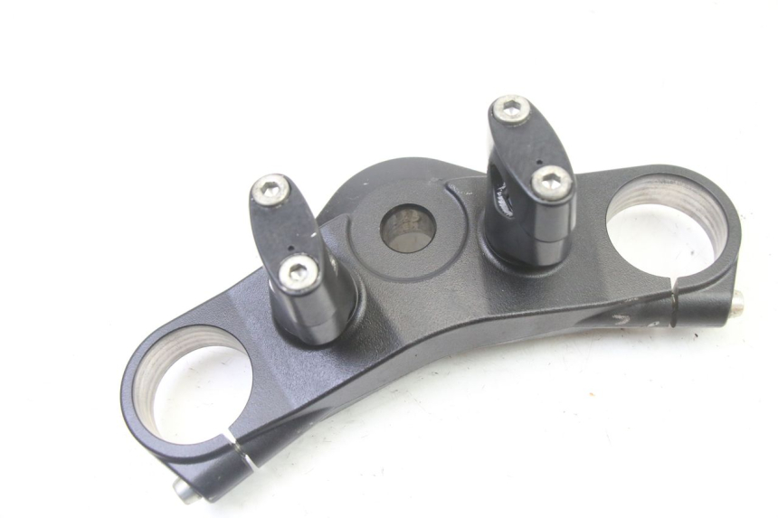 photo de TE FOURCHE SUPERIEUR SUZUKI GSR 750 (2011 - 2017)