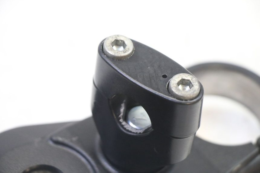 photo de TE FOURCHE SUPERIEUR SUZUKI GSR 750 (2011 - 2017)