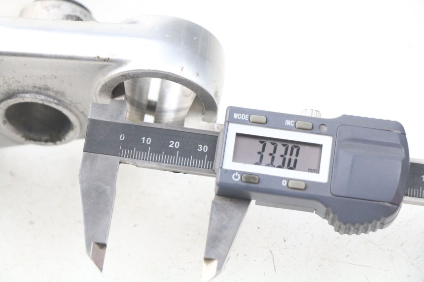 photo de Té FOURCHE SUPÉRIEUR HONDA CA REBEL 125 (1995 - 2001)