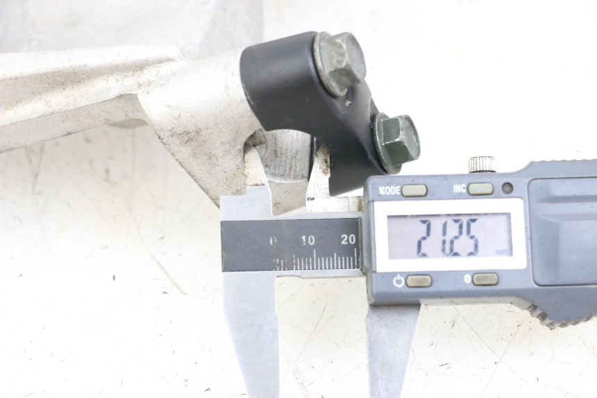 photo de Upper triple clamp KYMCO XCITING 250 (2006 - 2009)