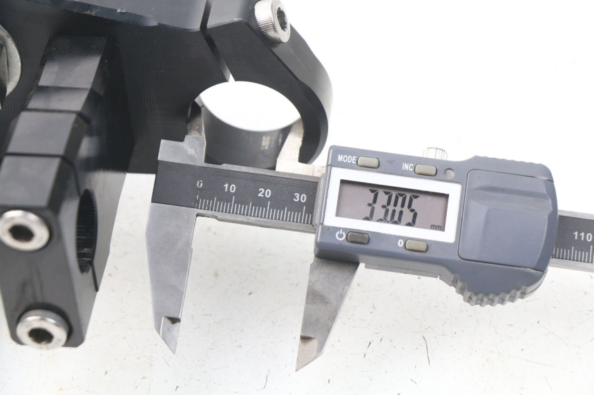 photo de TE FOURCHE SUPERIEUR YCF LITE F 125 - Gros plan technique