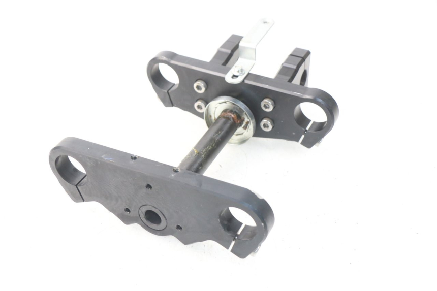 photo de TE FOURCHE SUPERIEUR YCF LITE F 125 - Points de fixation