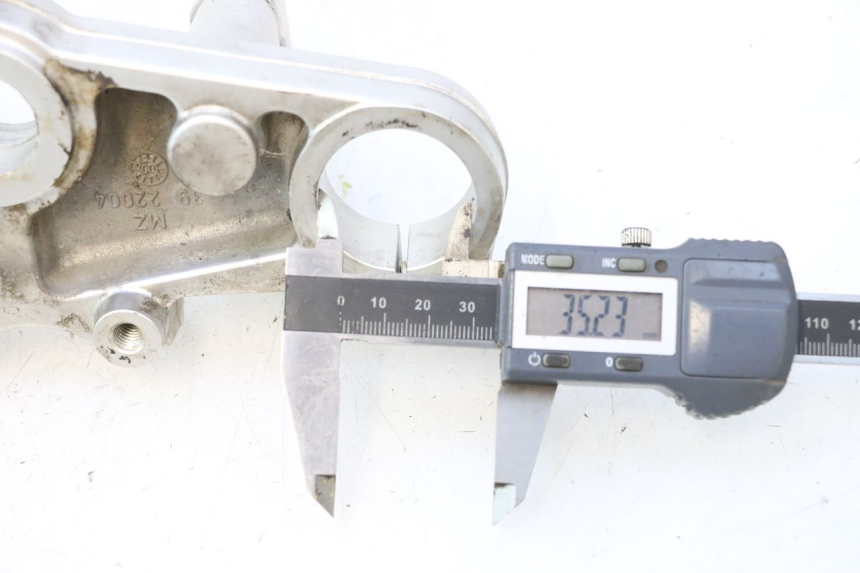 photo de TE FOURCHE SUPERIEUR MZ RT 125 (2000 - 2008) - Gros plan technique