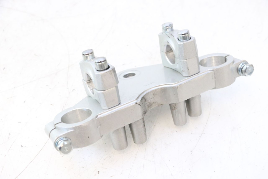 photo de TE FOURCHE SUPERIEUR YAMASAKI STREET 50 (2013 - 2018) - Gros plan technique
