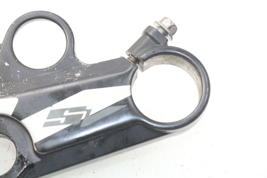 photo de TE FOURCHE SUPERIEUR SUZUKI SV S ABS 650 (2003 - 2009) - Vue d’ensemble