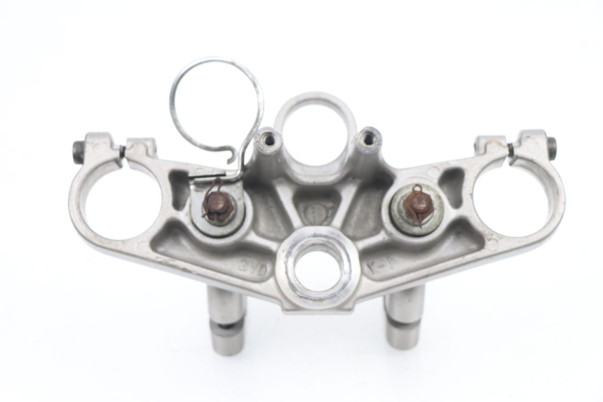 photo de TE FOURCHE SUPERIEUR YAMAHA TDM 3VD 850 (1991 - 1995) - Détail de la pièce