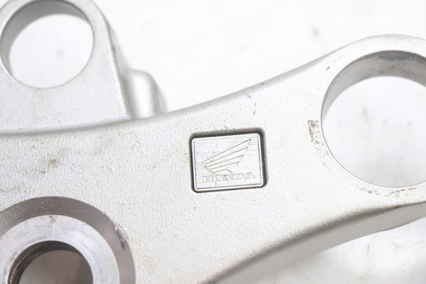 photo de TE FOURCHE SUPERIEUR HONDA VFR FI RC46 800 (1998 - 2001) - Zoom état d’usage