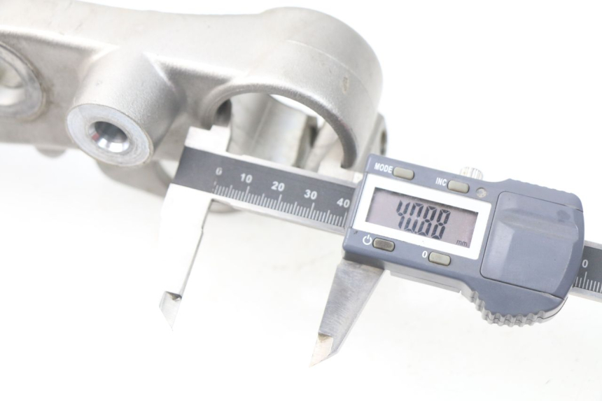 photo de TE FOURCHE SUPERIEUR YAMAHA WR R 125 (2009 - 2017) - Détail de la pièce