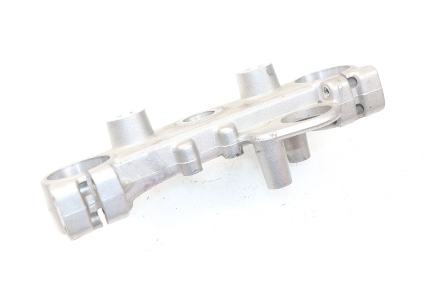 photo de TE FOURCHE SUPERIEUR YAMAHA WR R 125 (2009 - 2017) - Gros plan technique