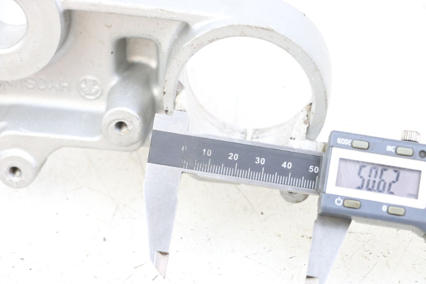 photo de Upper triple clamp HYOSUNG XRX 125 (2000 - 2008)