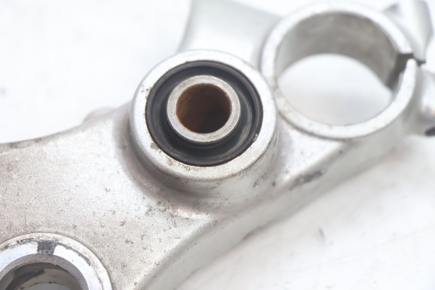 photo de TE FOURCHE SUPERIEUR YAMAHA XV VIRAGO 535 (1988 - 2004) - Zoom état d’usage