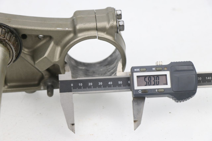 photo de TE FOURCHE SUPERIEUR YAMAHA YZF YZ-F 450 (2006 - 2009)