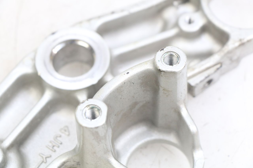 photo de Té FOURCHE SUPERIEUR YAMAHA YZF R THUNDERCAT 600 (1996 - 2003)