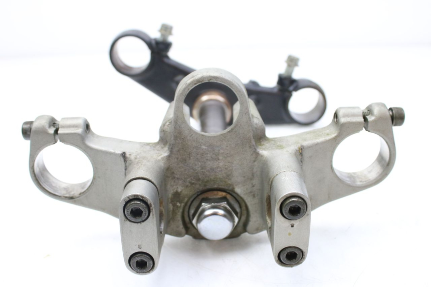 photo de FOURCHE YAMAHA TDR DELTABOX 125 (1997 - 2003) - Autre angle de vue