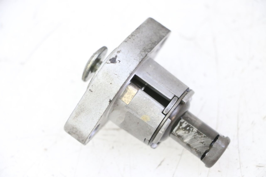 photo de TENDEUR CHAINE DISTRIBUTION HONDA CBF 125 (2009 - 2015)