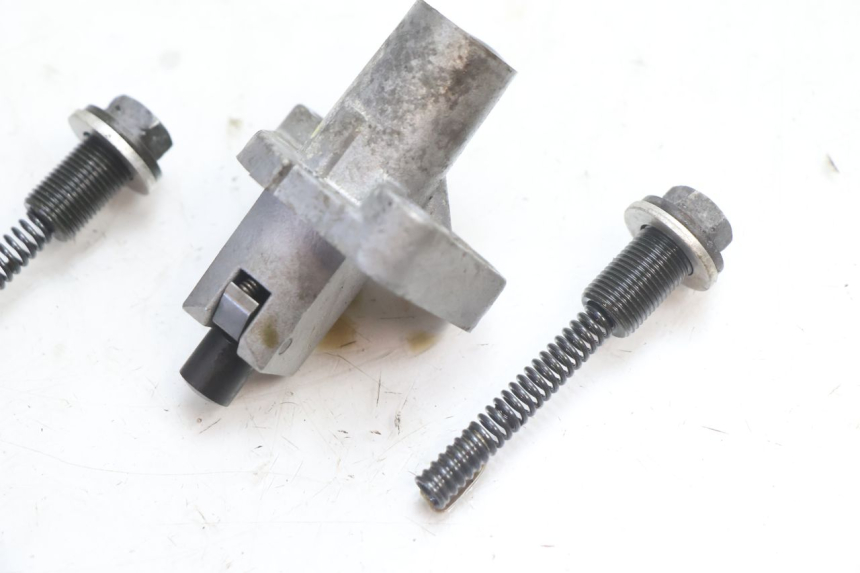 photo de TENDEUR CHAINE DISTRIBUTION SUZUKI SV S 650 (2003 - 2009) - Autre angle de vue
