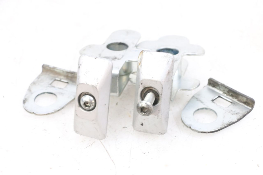 photo de TENDEUR CHAINE SUZUKI GSF N BANDIT 600 (1996 - 1999) - Zoom état d’usage