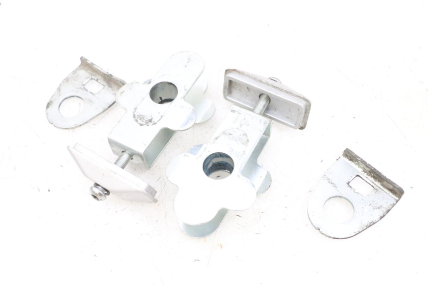 photo de TENDEUR CHAINE SUZUKI GSF N BANDIT 600 (1996 - 1999) - Autre angle de vue