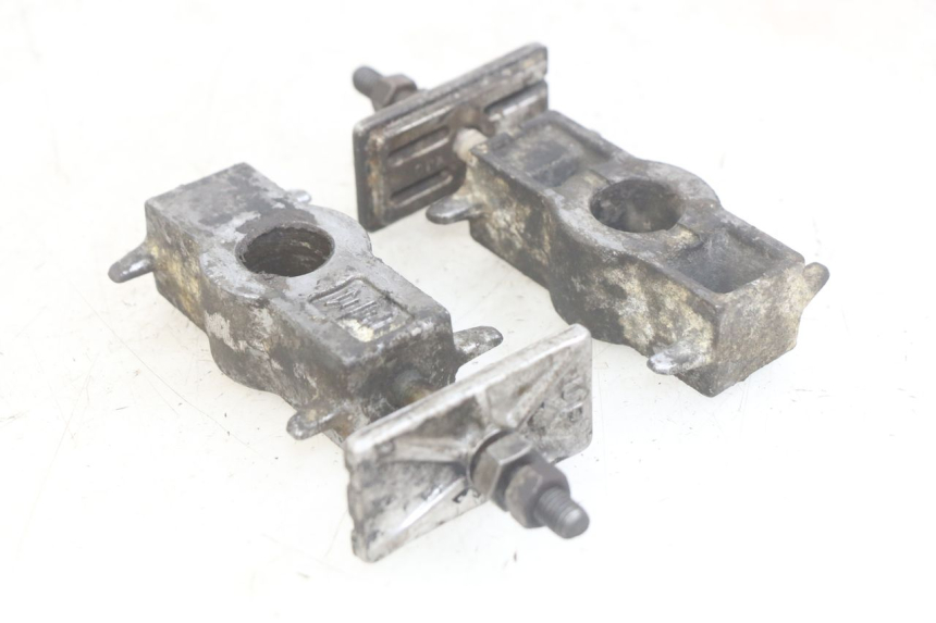 photo de TENDEUR CHAINE HONDA CBR F SC25 1000 (1989 - 1992)
