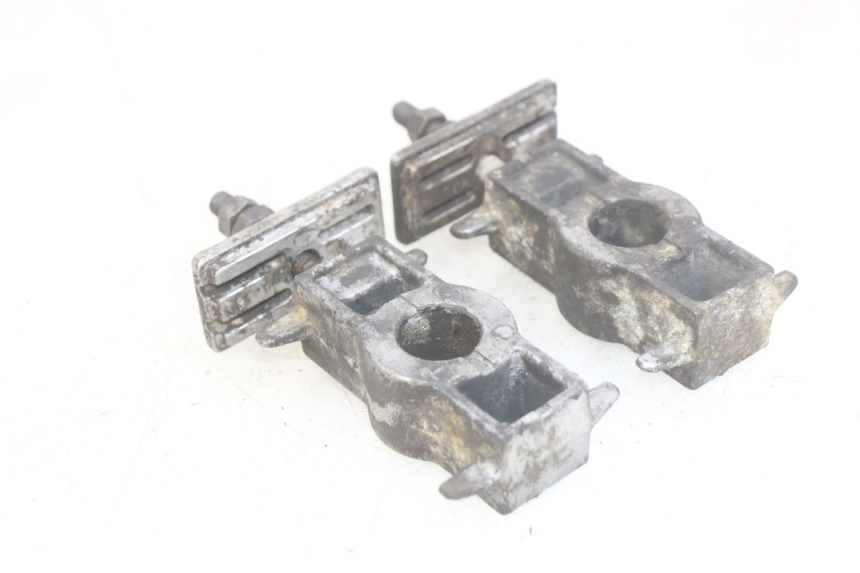 photo de TENDEUR CHAINE HONDA CBR F SC25 1000 (1989 - 1992)