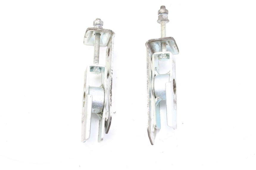 photo de TENDEUR CHAINE SYM HUSKY 125 (1999 - 2005) - Autre angle de vue