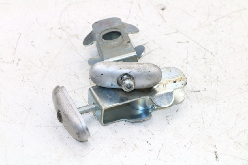 photo de TENDEUR CHAINE SUZUKI SFV GLADIUS 650 (2009 - 2015)