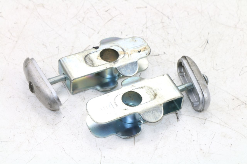 photo de TENDEUR CHAINE SUZUKI SFV GLADIUS 650 (2009 - 2015)