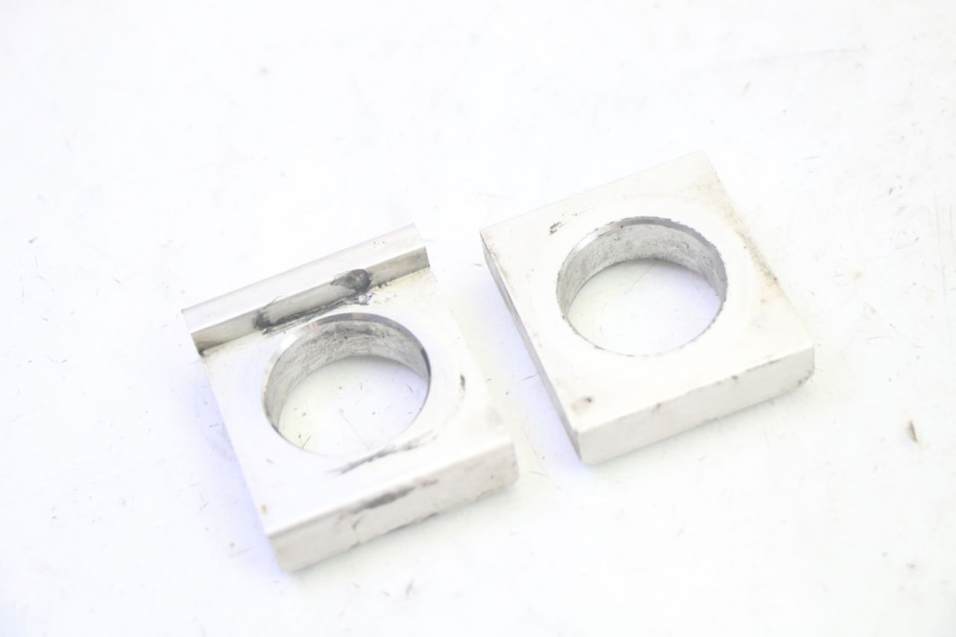 photo de TENDEUR CHAINE YAMAHA TDM ABS 900 (2002 - 2014) - Zoom état d’usage