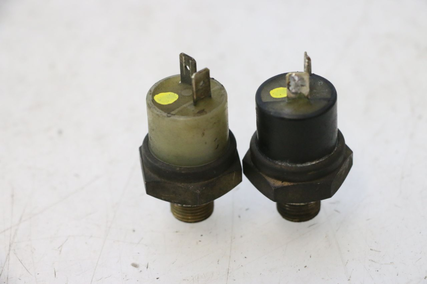 photo de THERMOCONTACT YAMAHA YP MAJESTY 125 (1998 - 2001) - Détail de la pièce