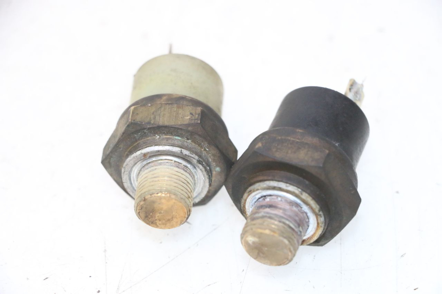 photo de THERMOCONTACT YAMAHA YP MAJESTY 125 (1998 - 2001) - Autre angle de vue