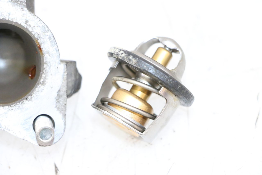 photo de THERMOSTAT SUZUKI BURGMAN 125 (2007 - 2014)