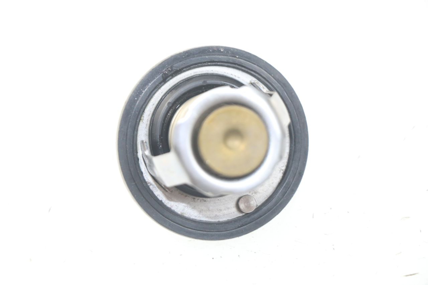 photo de THERMOSTAT SUZUKI GSR 600 (2005 - 2012) - Détail de la pièce