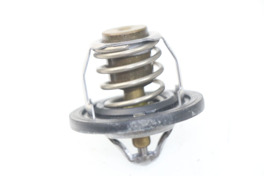 photo de THERMOSTAT SUZUKI GSR 600 (2005 - 2012) - Zoom état d’usage