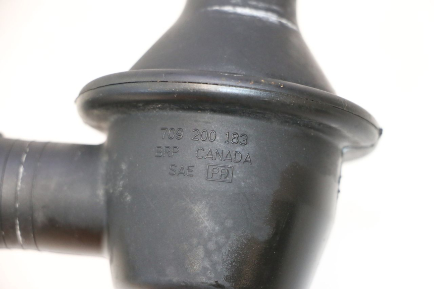 photo de THERMOSTAT CAN-AM SPYDER RS 1000 (2008 - 2012) - Détail de la pièce