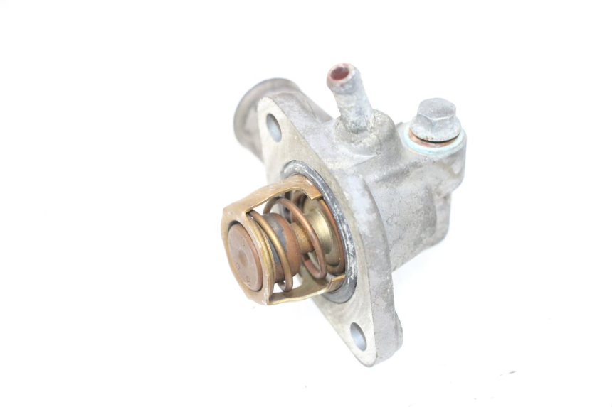 photo de THERMOSTAT YAMAHA XMAX X-MAX 125 (2006 - 2009) - Autre angle de vue