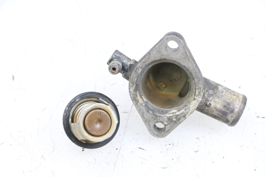 photo de THERMOSTAT YAMAHA YP MAJESTY 125 (2002 - 2006) - Détail de la pièce