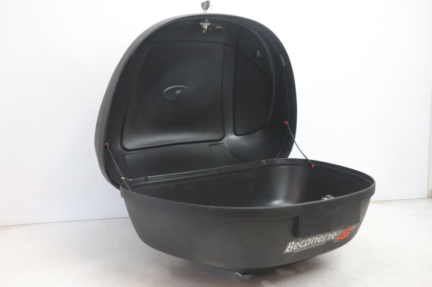 photo de TOP CASE KYMCO AGILITY 4T 50 (2005 - 2018) - Gros plan technique