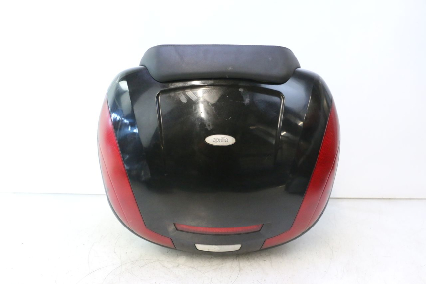 photo de TOP CASE APRILIA ATLANTIC S 125 (2010 - 2013) - Zoom composants