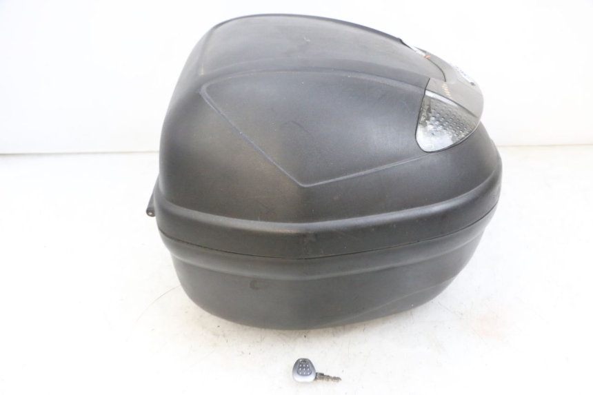 photo de TOP CASE PEUGEOT DJANGO 4T 50 (2014 - 2019) - Angle alternatif